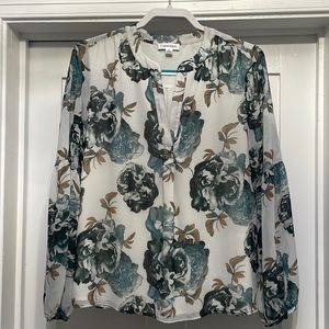 Women’s Calvin Klein floral top size medium